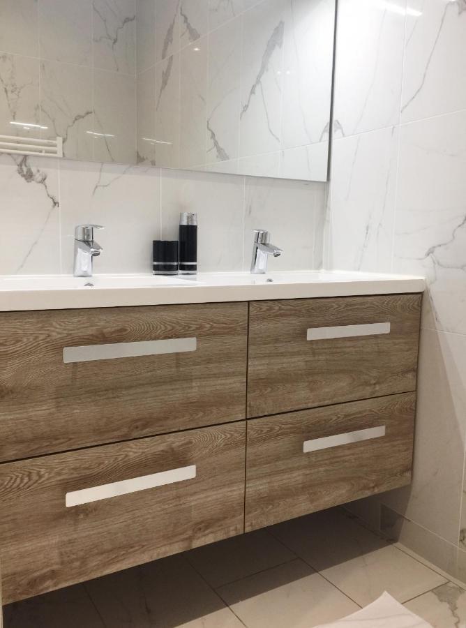 New Apartment In The Heart Of Le Marais Parijs Buitenkant foto